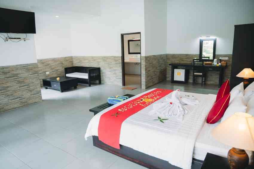 Luxury Garden Cottage interior